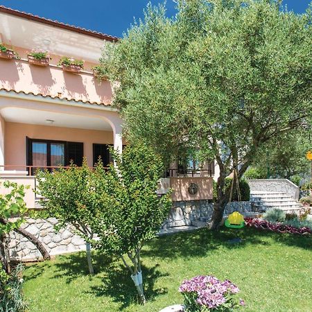 Stunning Apartment In Krk With Kitchen Krk Town Zewnętrze zdjęcie