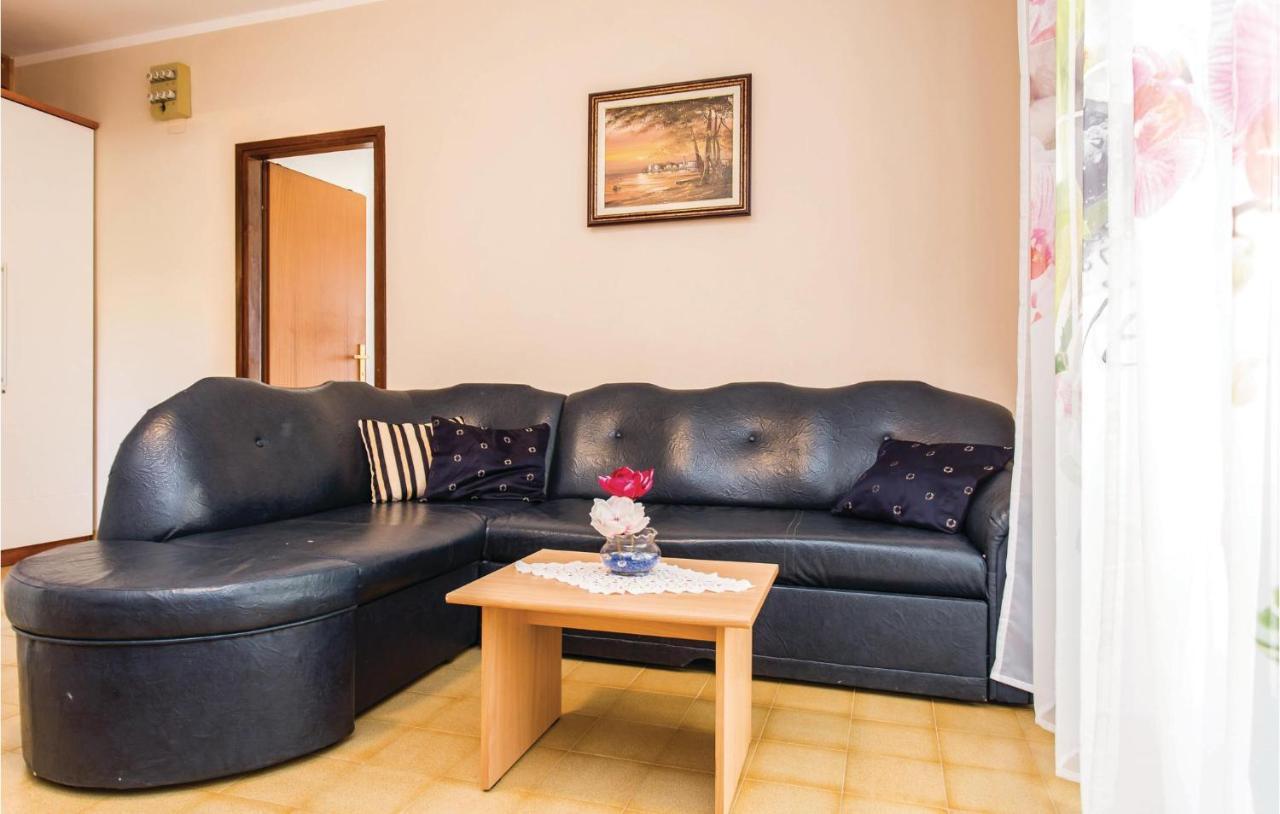 Stunning Apartment In Krk With Kitchen Krk Town Zewnętrze zdjęcie