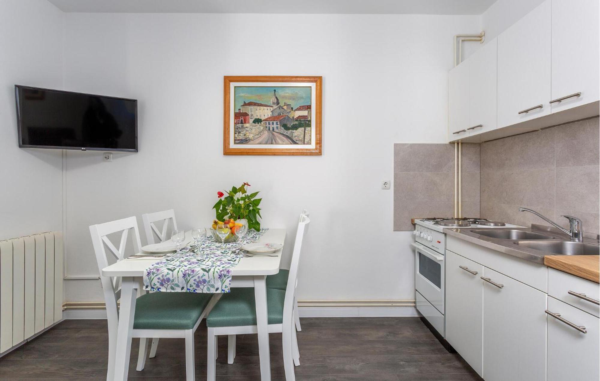 Stunning Apartment In Krk With Kitchen Krk Town Zewnętrze zdjęcie