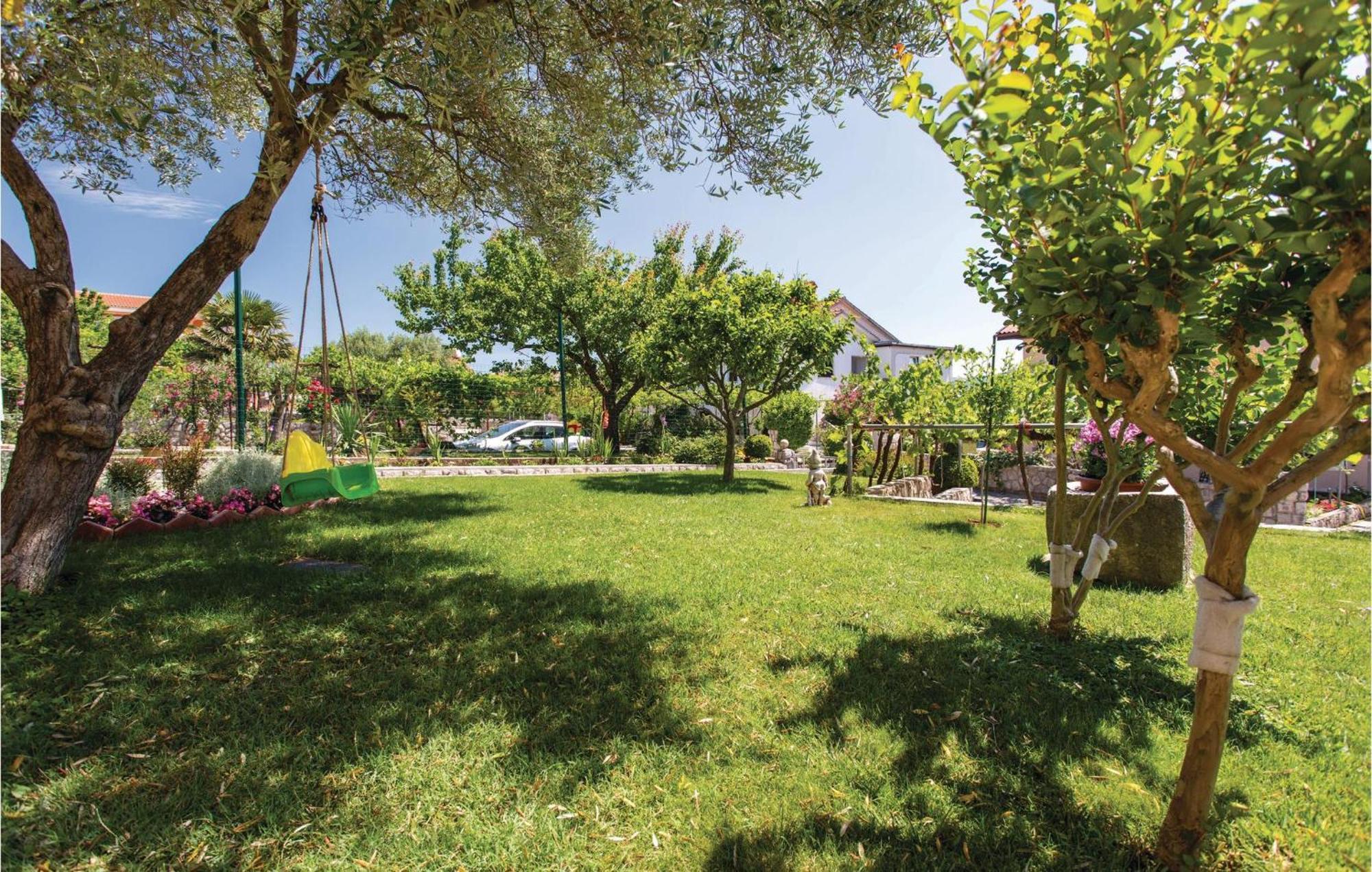 Stunning Apartment In Krk With Kitchen Krk Town Zewnętrze zdjęcie